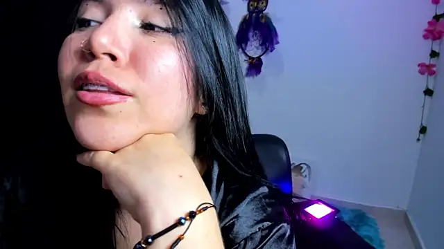 AilynRed online show from 01/11/25, 04:48