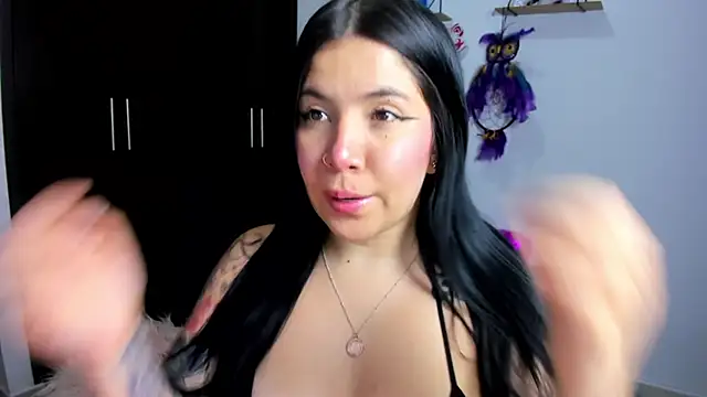 AilynRed online show from 02/13/25, 12:02