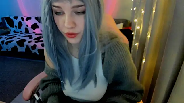 Snapshot of Ledy_WWWII chatting on 01/18/25, 09:45 Ledy WWWII online show from 01/18/25, 09:45