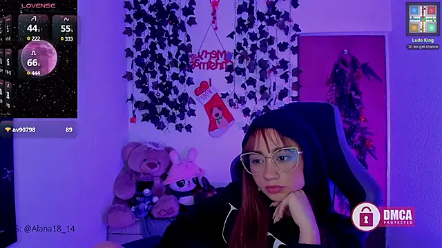 Alana Pherson online show from 12/28/24, 08:16