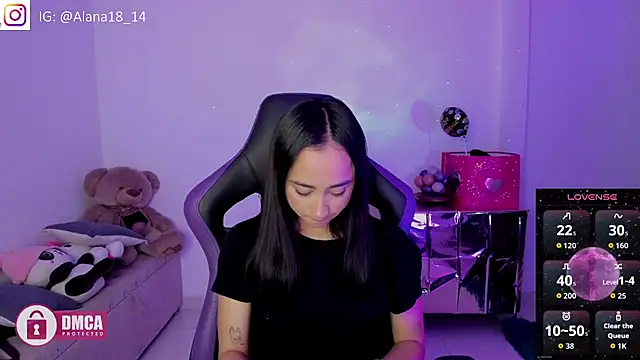 Alana Pherson online show from 09/15/25, 04:12