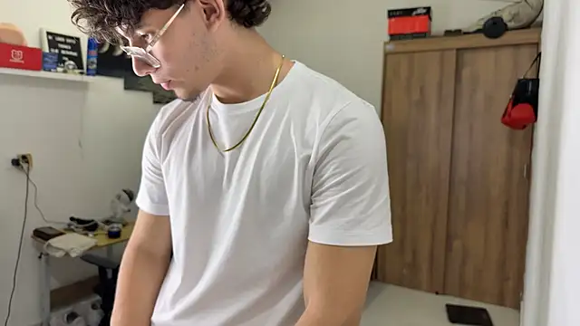 Kisan Smith online show from 11/13/25, 01:15