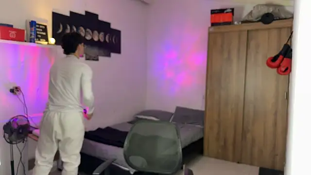 Kisan Smith online show from 11/20/25, 12:22