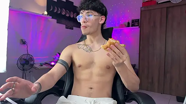 Kisan Smith online show from 03/06/26, 02:41