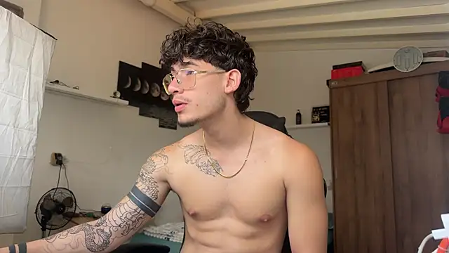 Kisan Smith online show from 04/20/26, 04:54