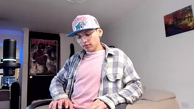 a lejandro 0 8 online show from 12/10/24, 08:38