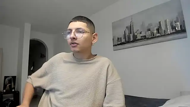 a lejandro 0 8 online show from 03/23/25, 12:15