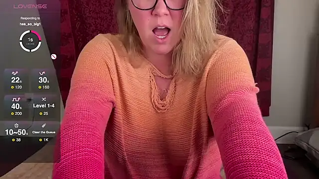 GlitterKitty108 online show from 11/30/25, 11:31