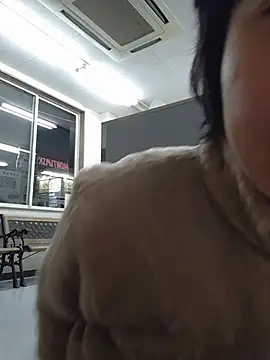 Snapshot of muuna9999 chatting on 02/17/26, 11:40 muuna9999 online show from 02/17/26, 11:40