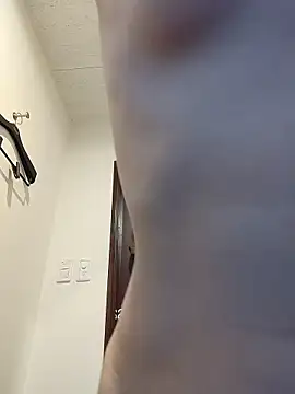 Snapshot of muuna9999 chatting on 02/28/26, 11:33 muuna9999 online show from 02/28/26, 11:33