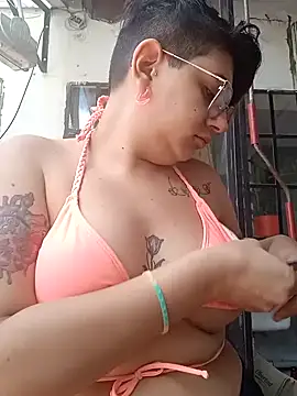 ConeNella online show from 12/26/24, 04:25