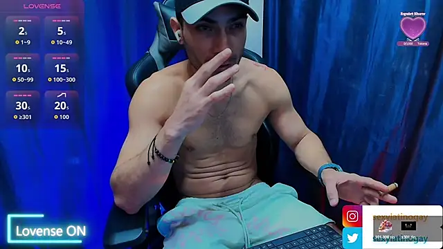sexyboycolombi4 online show from 12/17/25, 08:04