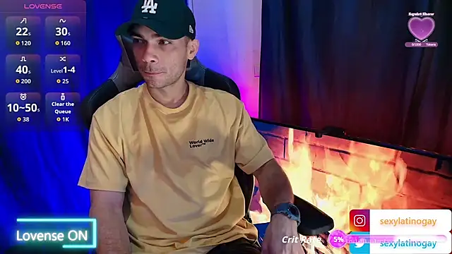 sexyboycolombi4 online show from 04/02/26, 09:56