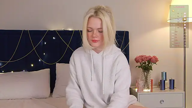 MilaDemies online show from 01/28/25, 03:25