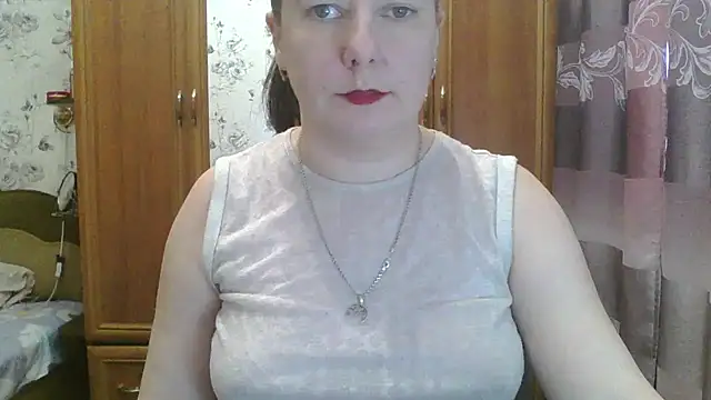 SophieNightAh online show from 02/19/25, 12:22