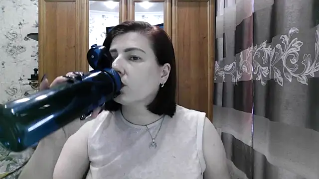 SophieNightAh online show from 09/15/25, 11:43