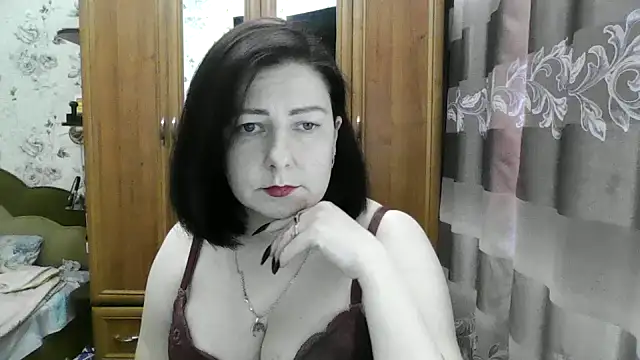 SophieNightAh online show from 10/11/25, 12:47