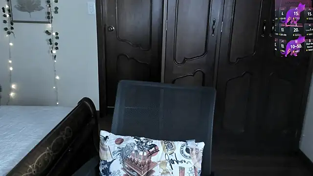 Snapshot of BlueBerry____ chatting on 09/18/25, 09:50 BlueBerry     online show from 09/18/25, 09:50