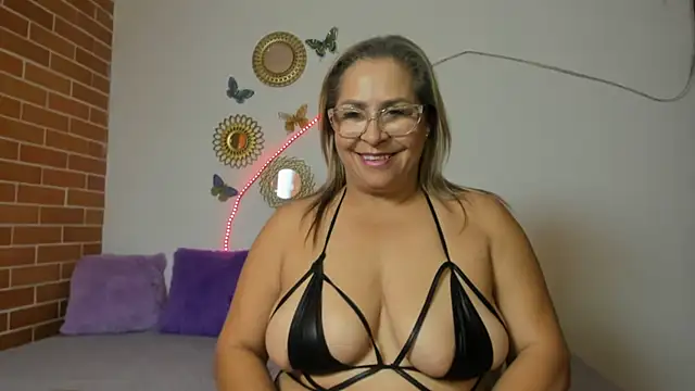 Snapshot of maja_hills chatting on 01/11/25, 08:21 maja hills online show from 01/11/25, 08:21