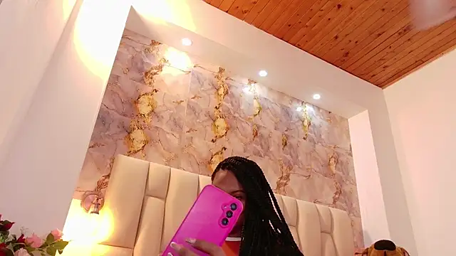 lia mariana online show from 11/15/25, 01:40