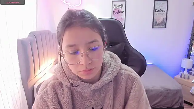 Snapshot of Amy_joones chatting on 01/02/25, 01:40 Amy joones online show from 01/02/25, 01:40