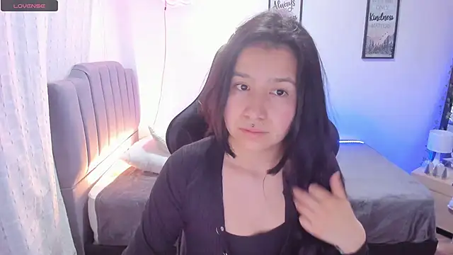 Snapshot of Amy_joones chatting on 01/05/25, 11:04 Amy joones online show from 01/05/25, 11:04