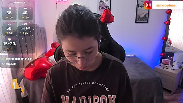 Snapshot of Amy_joones chatting on 02/08/25, 12:39 Amy joones online show from 02/08/25, 12:39