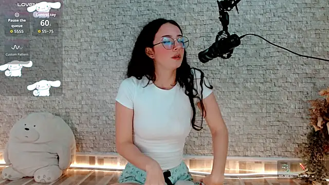 emma unu online show from 01/14/26, 02:50