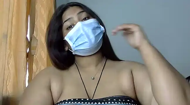 cutelady65 online show from 01/04/25, 07:24