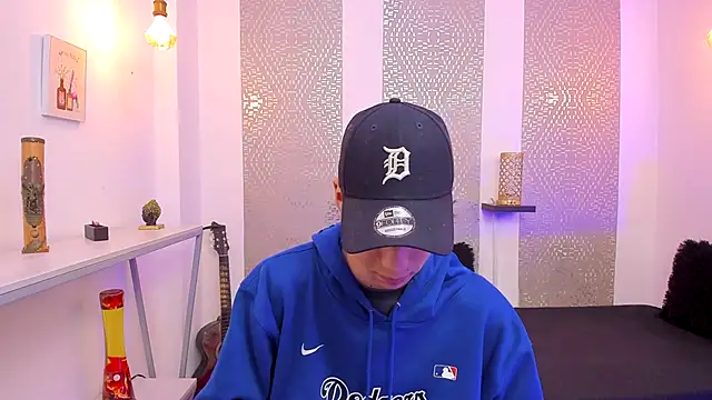 Nikolay Gregori online show from 11/17/25, 04:07