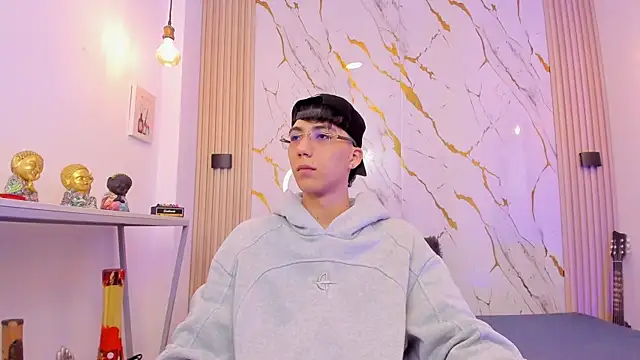 Nikolay Gregori online show from 04/13/26, 04:07