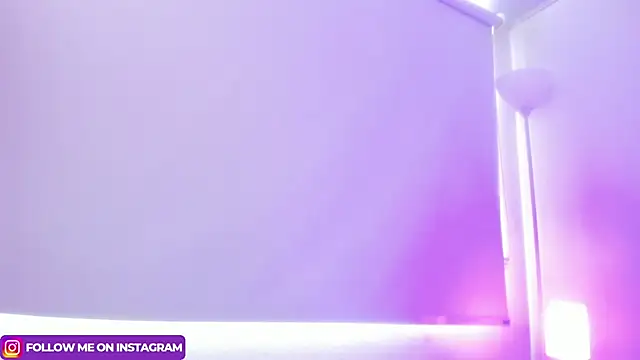 Julianaa Castro  online show from 03/13/25, 02:55