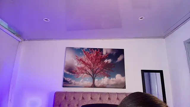 Julianaa Castro  online show from 02/12/26, 11:38