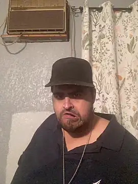 Miguel16i online show from 02/25/25, 05:25