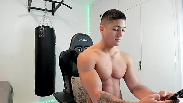 dan01  online show from 04/09/26, 07:36