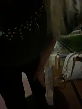 Snapshot of ToAnWTW chatting on 10/05/25, 01:04 ToAnWTW online show from 10/05/25, 01:04