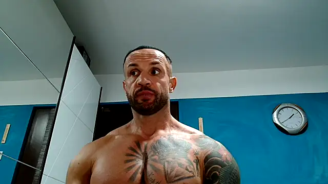 Magnificmuscles89 online show from 10/01/25, 10:43
