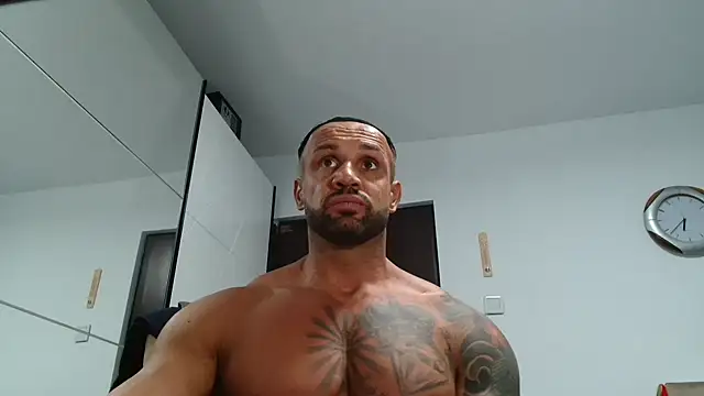 Magnificmuscles89 online show from 11/24/25, 04:40