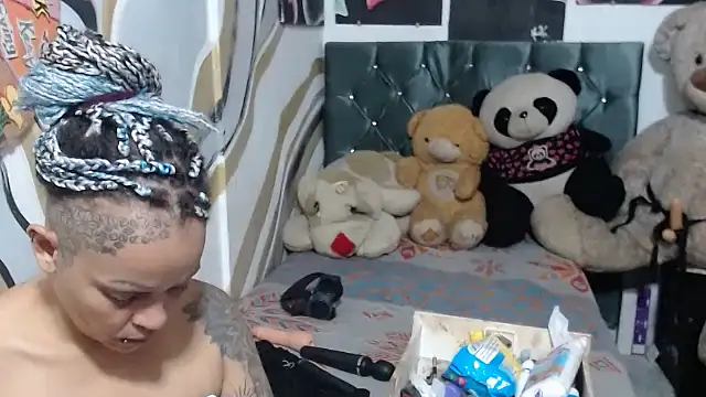 manzanahot9 online show from 11/06/25, 06:53