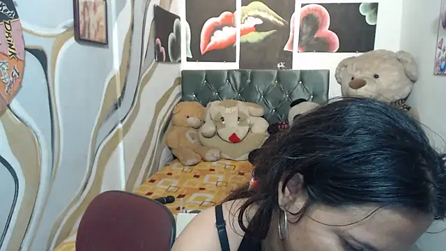 manzanahot9 online show from 12/03/25, 10:30