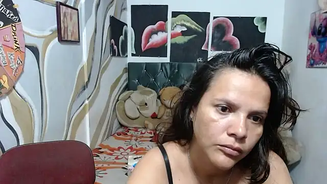 manzanahot9 online show from 02/17/26, 08:33