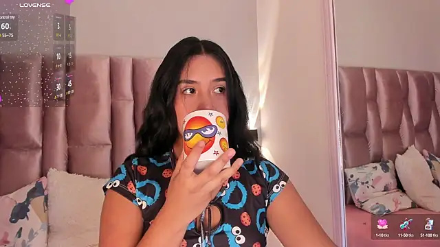 Snapshot of NikyBrookss chatting on 02/25/25, 11:52 NikyBrookss online show from 02/25/25, 11:52