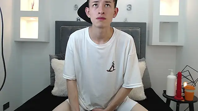 MaikCarver online show from 01/10/25, 04:22