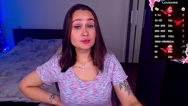 Cutie-Melanie online show from 11/23/25, 08:30