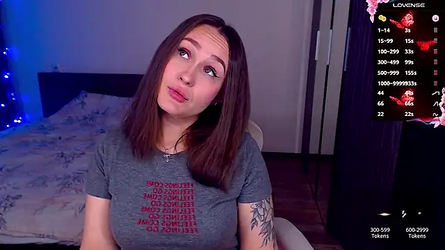 Cutie-Melanie online show from 11/29/25, 08:34