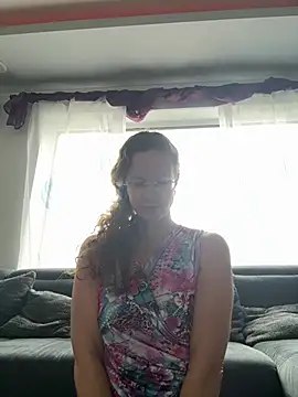 AnnikaRose online show from 01/28/25, 12:11