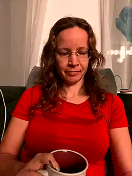 AnnikaRose online show from 12/03/25, 06:43