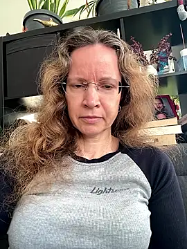 AnnikaRose online show from 03/02/26, 07:37