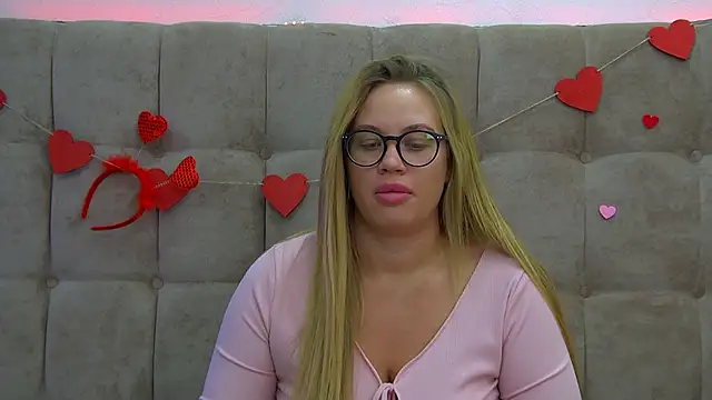 MariaNeumann online show from 02/16/25, 01:03