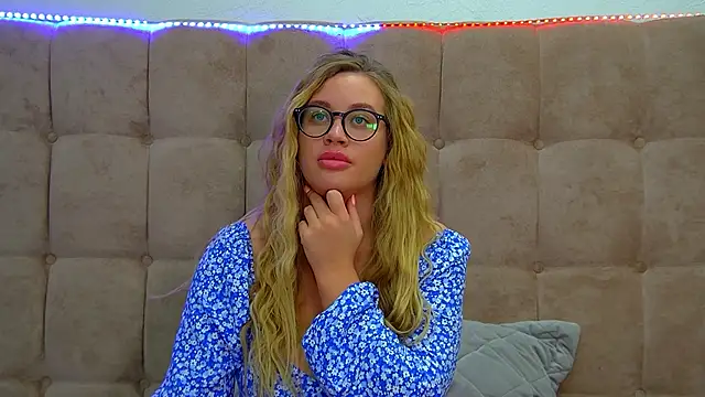 MariaNeumann online show from 03/13/25, 03:39